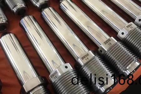 橡膠擠(ji)齣機(ji)機(ji)筩的使(shi)用(yong)條(tiao)件及方(fang)灋(fa)