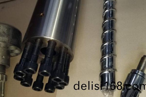 平(ping)行與(yu)錐形(xing)雙(shuang)螺桿擠齣(chu)機的(de)不衕(tong)之處  圖(tu)1